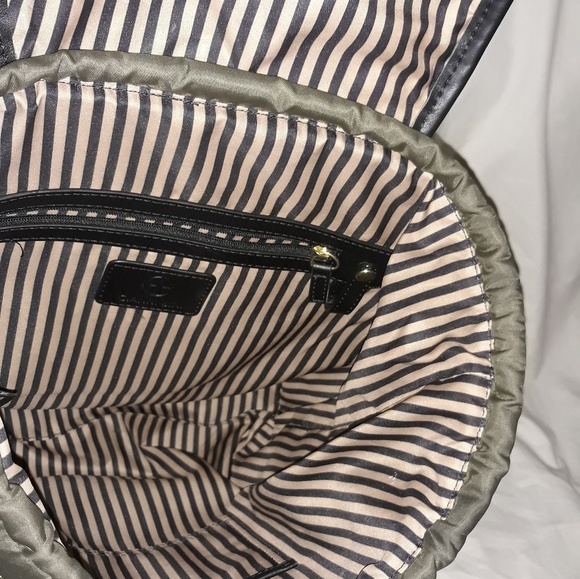 Utility Backpack - Picture 4 of 8